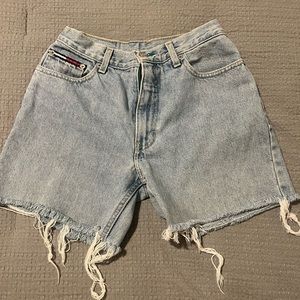 Vintage 1999 Tommy Hilfiger women’s jean shorts